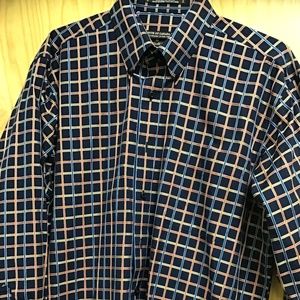 NWOT Forsyth of Canada, Inc.Wrnkle Free in Size Large